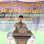 Bupati Ardito dan Wakilnya Komang Hadiri Panen Raya Musim Tanam III
