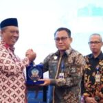 Plt. Bupati Komang Koheri Hadiri Rakor Harmonisasi Kebijakan Kebutuhan SDM Transportasi